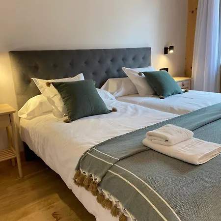 Chalé 42 Grados Norte Vadinia Besande