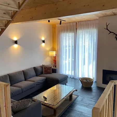 42 Grados Norte Vadinia Chalé *